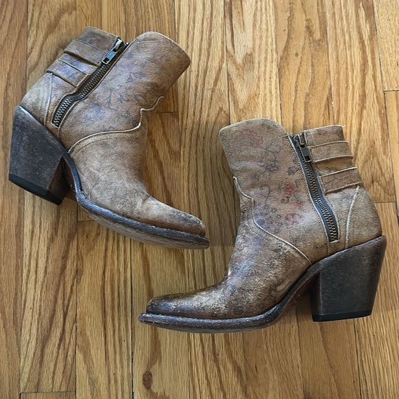 Lucchese sz 6 heeled low cowboy cowgirl boots Brown Leather Ankle good condition - Picture 7 of 7